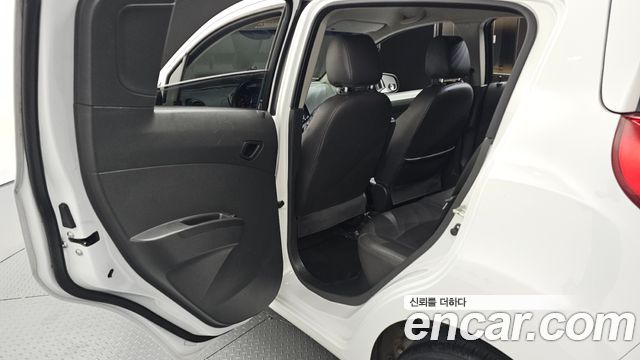 Chevrolet Spark Spark S LS+ 2014 — фото 12