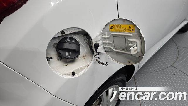 Chevrolet Spark Spark S LS+ 2014 — фото 28