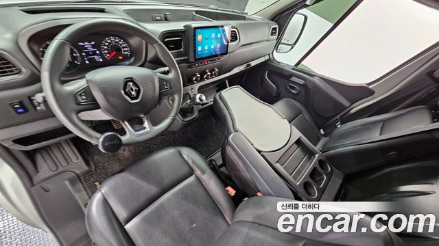 Renault Korea Master 2.3 Van S 2021 — фото 7