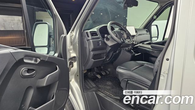 Renault Korea Master 2.3 Van S 2021 — фото 10