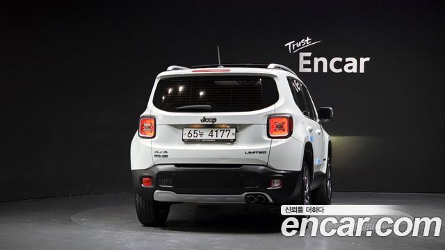 Jeep Renegade 2.0 Diesel Limited AWD 2015 — фото 4