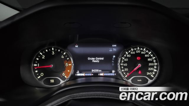 Jeep Renegade 2.0 Diesel Limited AWD 2015 — фото 8