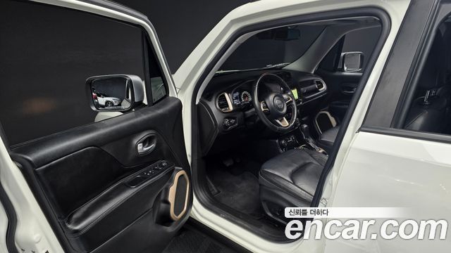Jeep Renegade 2.0 Diesel Limited AWD 2015 — фото 11