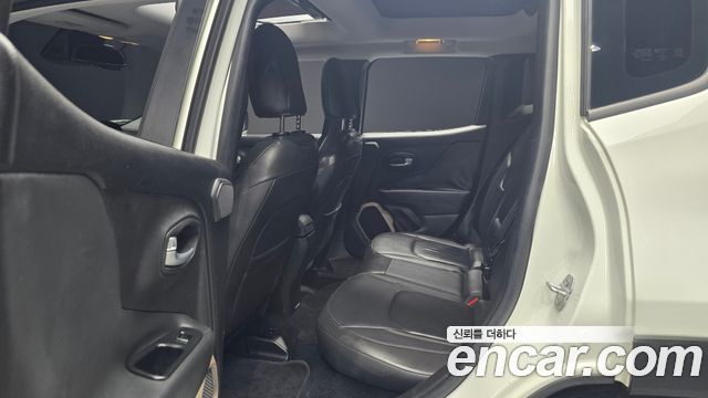 Jeep Renegade 2.0 Diesel Limited AWD 2015 — фото 12