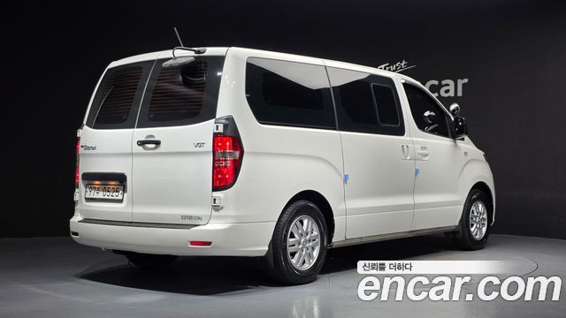 Hyundai Grand Starex Van 5-Seater Modern 2020 — фото 2