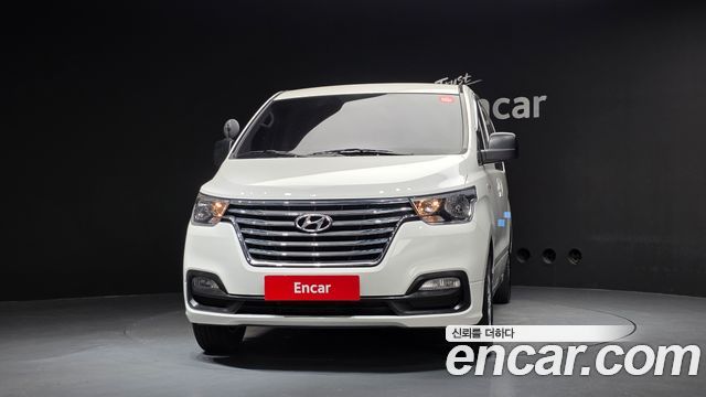 Hyundai Grand Starex Van 5-Seater Modern 2020 — фото 3