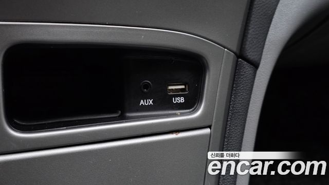 Hyundai Grand Starex Van 5-Seater Modern 2020 — фото 12