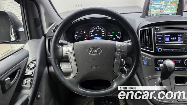 Hyundai Grand Starex Van 5-Seater Modern 2020 — фото 15
