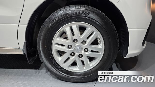 Hyundai Grand Starex Van 5-Seater Modern 2020 — фото 21