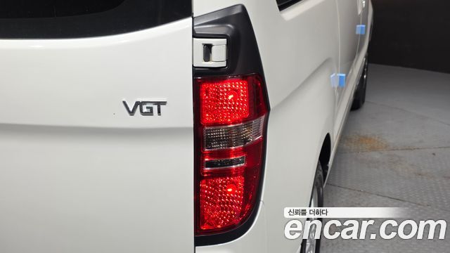 Hyundai Grand Starex Van 5-Seater Modern 2020 — фото 23