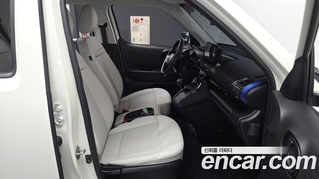 Hyundai Casper Turbo The Essential Light 2024 — фото 11