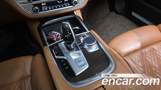 BMW 7 Series (G11) 730Ld xDrive Design Pure Excellence 2020 — фото 9