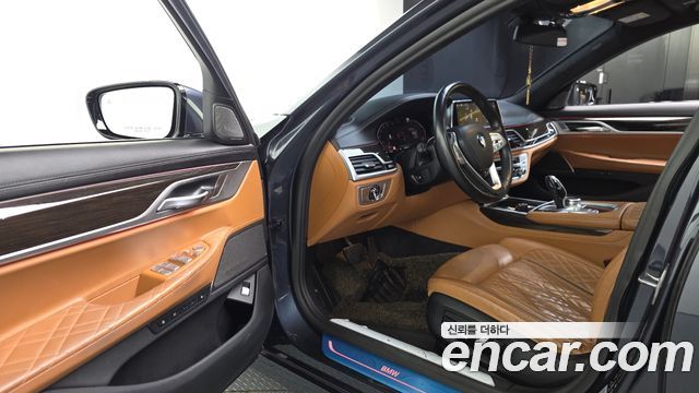 BMW 7 Series (G11) 730Ld xDrive Design Pure Excellence 2020 — фото 10