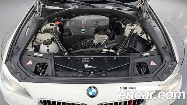 BMW 5 Series (F10) 528i 2014 — фото 6