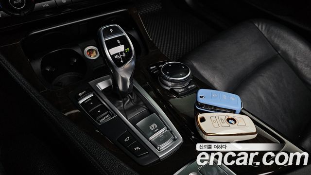 BMW 5 Series (F10) 528i 2014 — фото 9