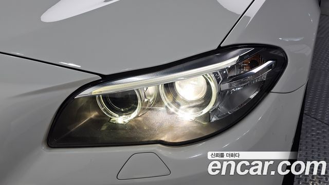 BMW 5 Series (F10) 528i 2014 — фото 22