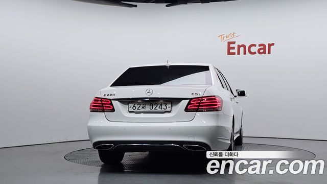 Mercedes-Benz E-Class (W212) E220 CDI Avantgarde 2014 — фото 4