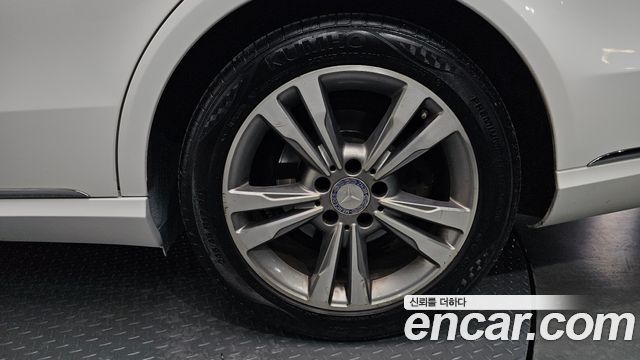 Mercedes-Benz E-Class (W212) E220 CDI Avantgarde 2014 — фото 41