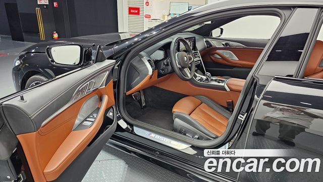 BMW 8 Series (G15) M850i xDrive Gran Coupe 2025 — фото 10