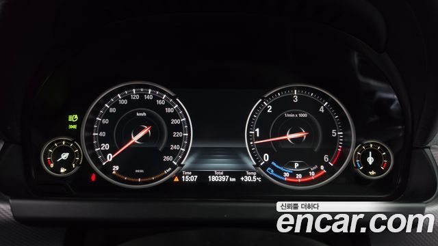 BMW 6 Series (F12) 640d xDrive M Sport Gran Coupe 2016 — фото 8
