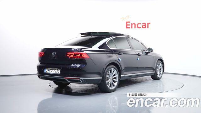 Volkswagen Passat GT (B8) 2.0 TDI Prestige 2022 — фото 2