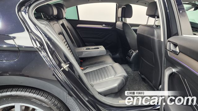 Volkswagen Passat GT (B8) 2.0 TDI Prestige 2022 — фото 11