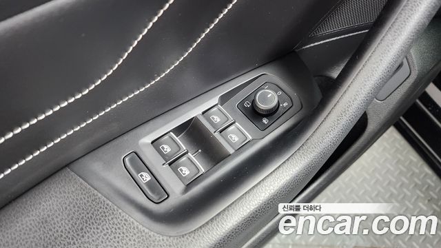 Volkswagen Passat GT (B8) 2.0 TDI Prestige 2022 — фото 27