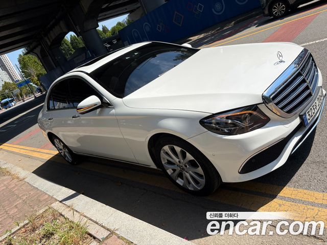 Mercedes-Benz E-Class (W213) E220d 4MATIC Exclusive 2017 — фото 2