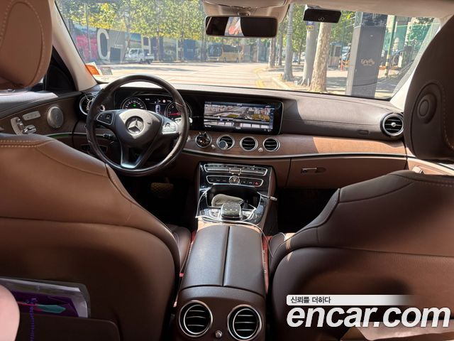 Mercedes-Benz E-Class (W213) E220d 4MATIC Exclusive 2017 — фото 9
