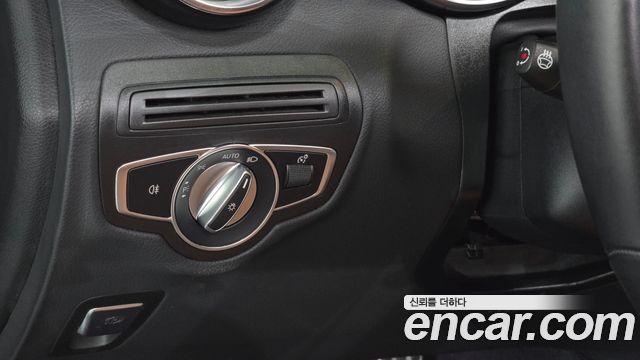 Mercedes-Benz GLC-Class (X253) GLC300e 4MATIC 2022 — фото 23