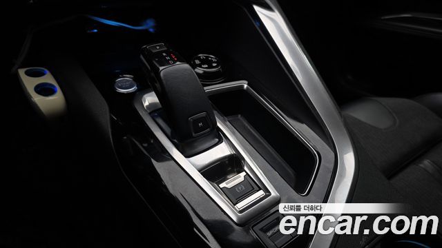 Peugeot 5008 (II) 1.6 BlueHDi GT Line 2018 — фото 9
