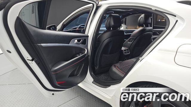 Genesis G70 3.3T Sport AWD Elite 2019 — фото 12