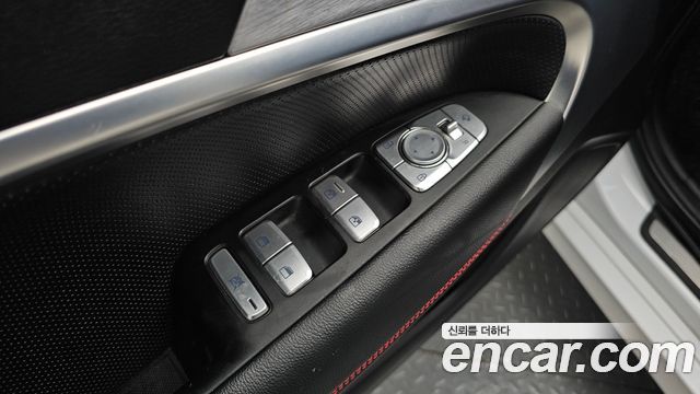 Genesis G70 3.3T Sport AWD Elite 2019 — фото 28
