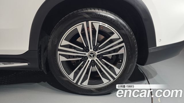 Mercedes-Benz EQS SUV (X296) EQS450 4MATIC Online Edition 2025 — фото 21