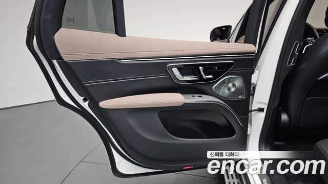 Mercedes-Benz EQS SUV (X296) EQS450 4MATIC Online Edition 2025 — фото 25