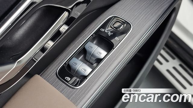 Mercedes-Benz EQS SUV (X296) EQS450 4MATIC Online Edition 2025 — фото 34