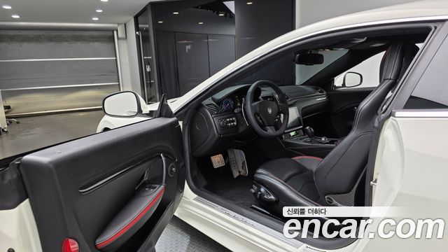 Maserati Gran Turismo 4.7 Sport 1st 2019 — фото 10