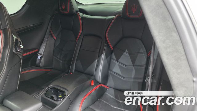 Maserati Gran Turismo 4.7 Sport 1st 2019 — фото 11