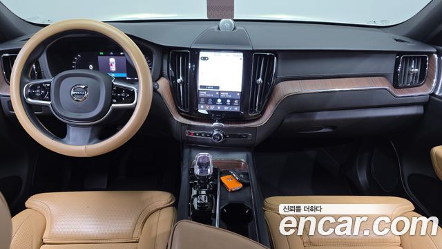 Volvo XC60 (II) B5 Ultimate Bright 2024 — фото 7