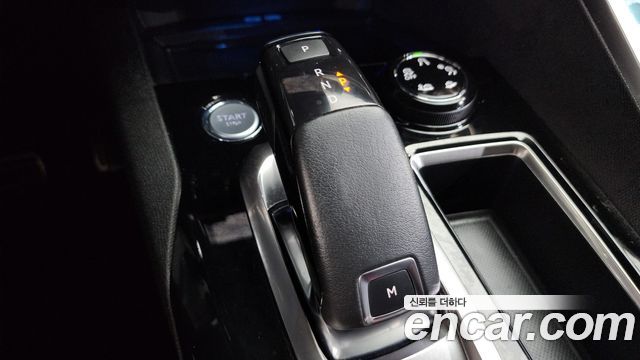 Peugeot 3008 (II) 1.6 BlueHDi GT Line 2018 — фото 9