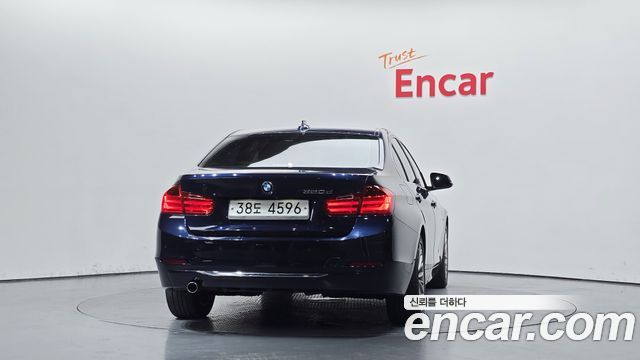 BMW 3 Series (F30) 320d Luxury 2014 — фото 4
