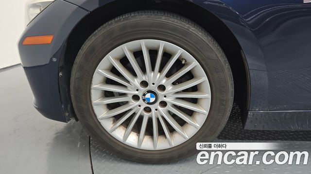 BMW 3 Series (F30) 320d Luxury 2014 — фото 5