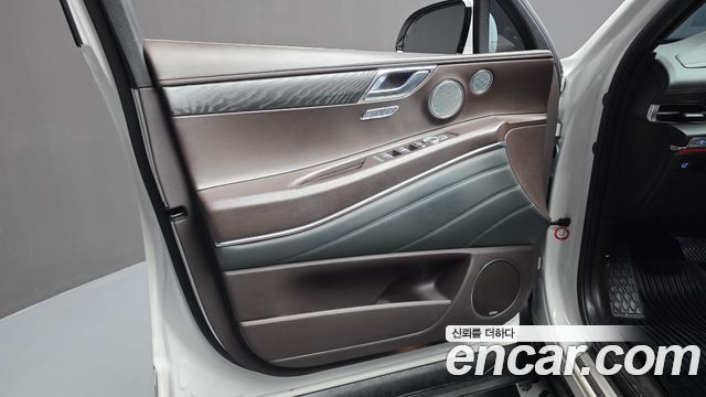 Genesis GV80 3.0 Diesel AWD 2022 — фото 24