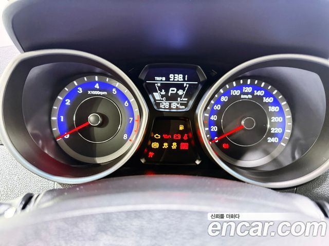 Hyundai Avante 1.6 GDi Smart Standard 2015 — фото 7