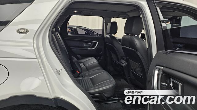 Land Rover Discovery Sport 2.2 SD4 HSE Luxury 2015 — фото 16