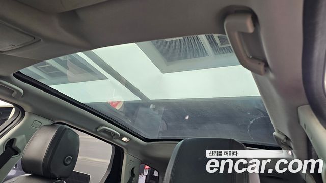 Land Rover Discovery Sport 2.2 SD4 HSE Luxury 2015 — фото 22