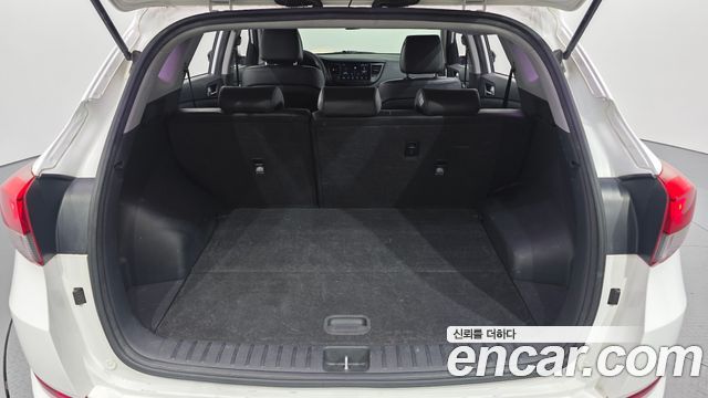 Hyundai Tucson Diesel 2.0 2WD Modern 2016 — фото 15