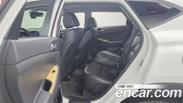 Hyundai Tucson Diesel 2.0 2WD Modern 2016 — фото 16