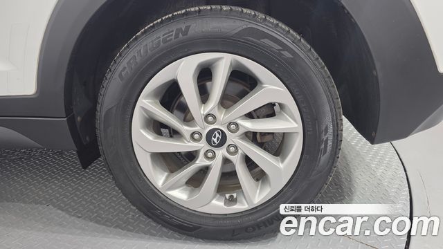 Hyundai Tucson Diesel 2.0 2WD Modern 2016 — фото 21