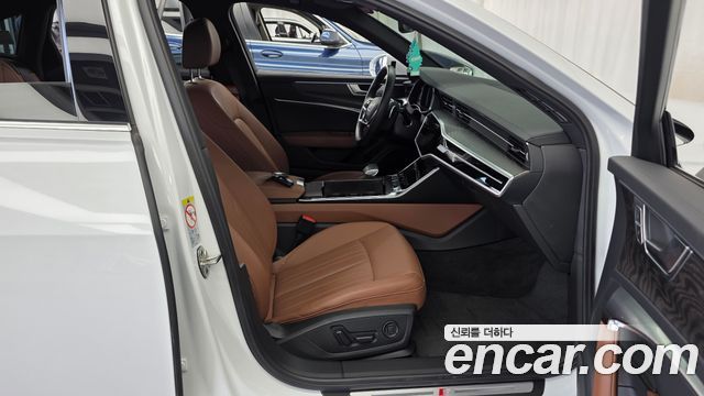 Audi A6 (C8) 40 TDI Quattro Premium 2023 — фото 11